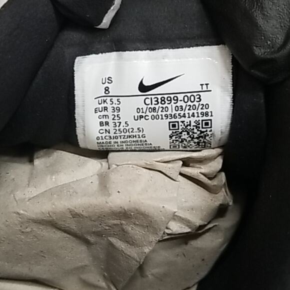 Nike Women's Low-top Running Shoe, Black/Oil - Picture 10 of 10